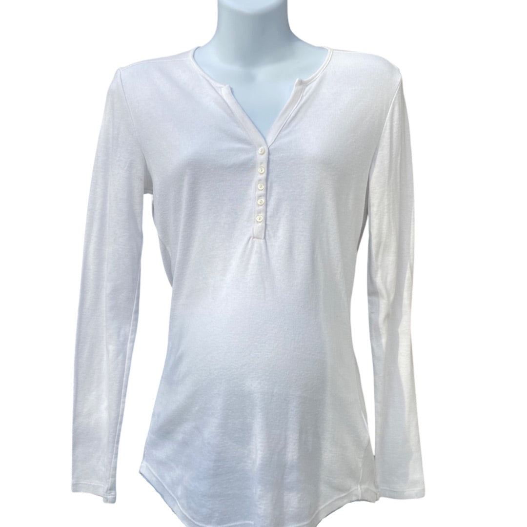 Gap maternity long sleeve t shirt (size M)