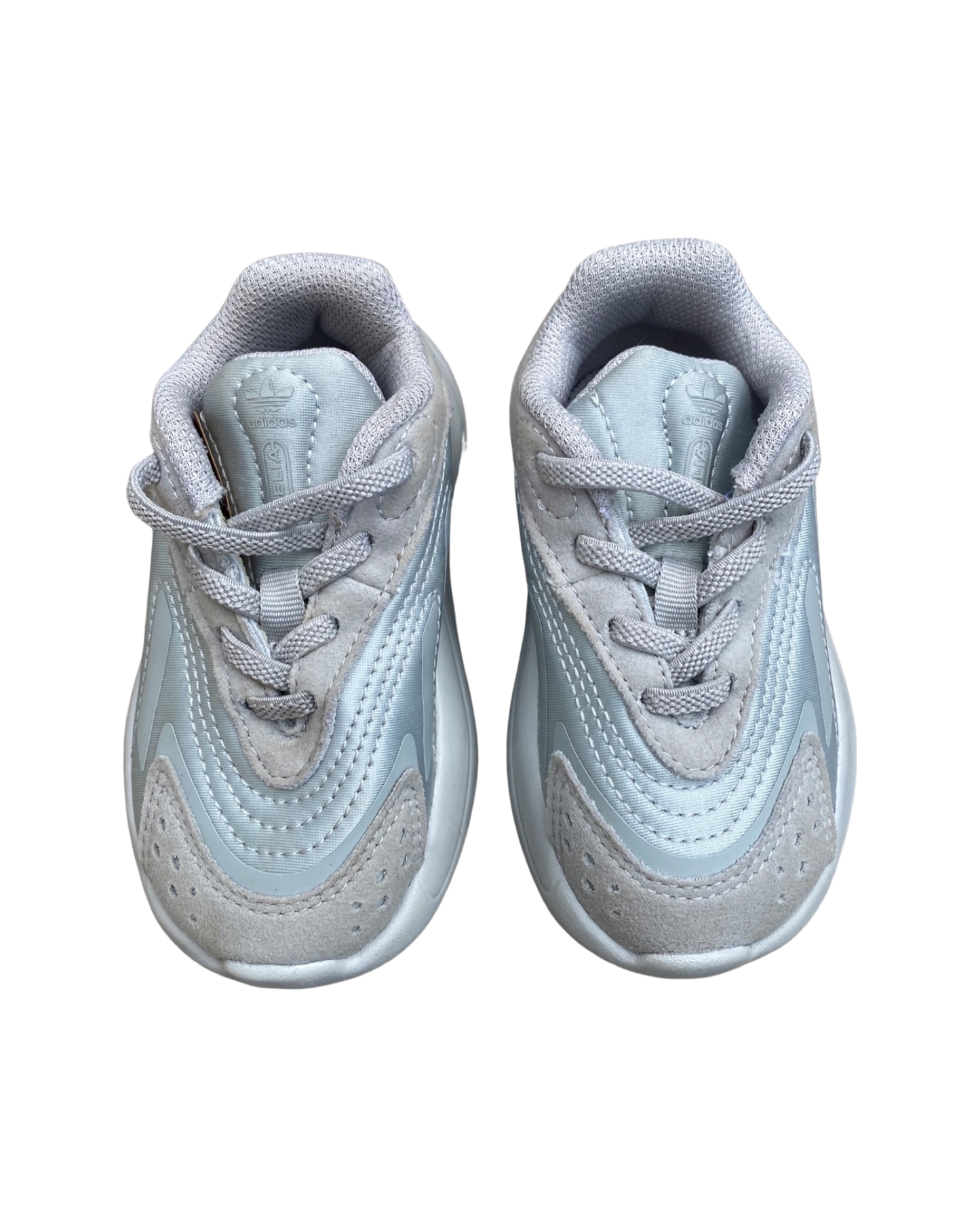 Adidas Ozelia toddler trainers in grey/silver colourway (size UK5/EU21)